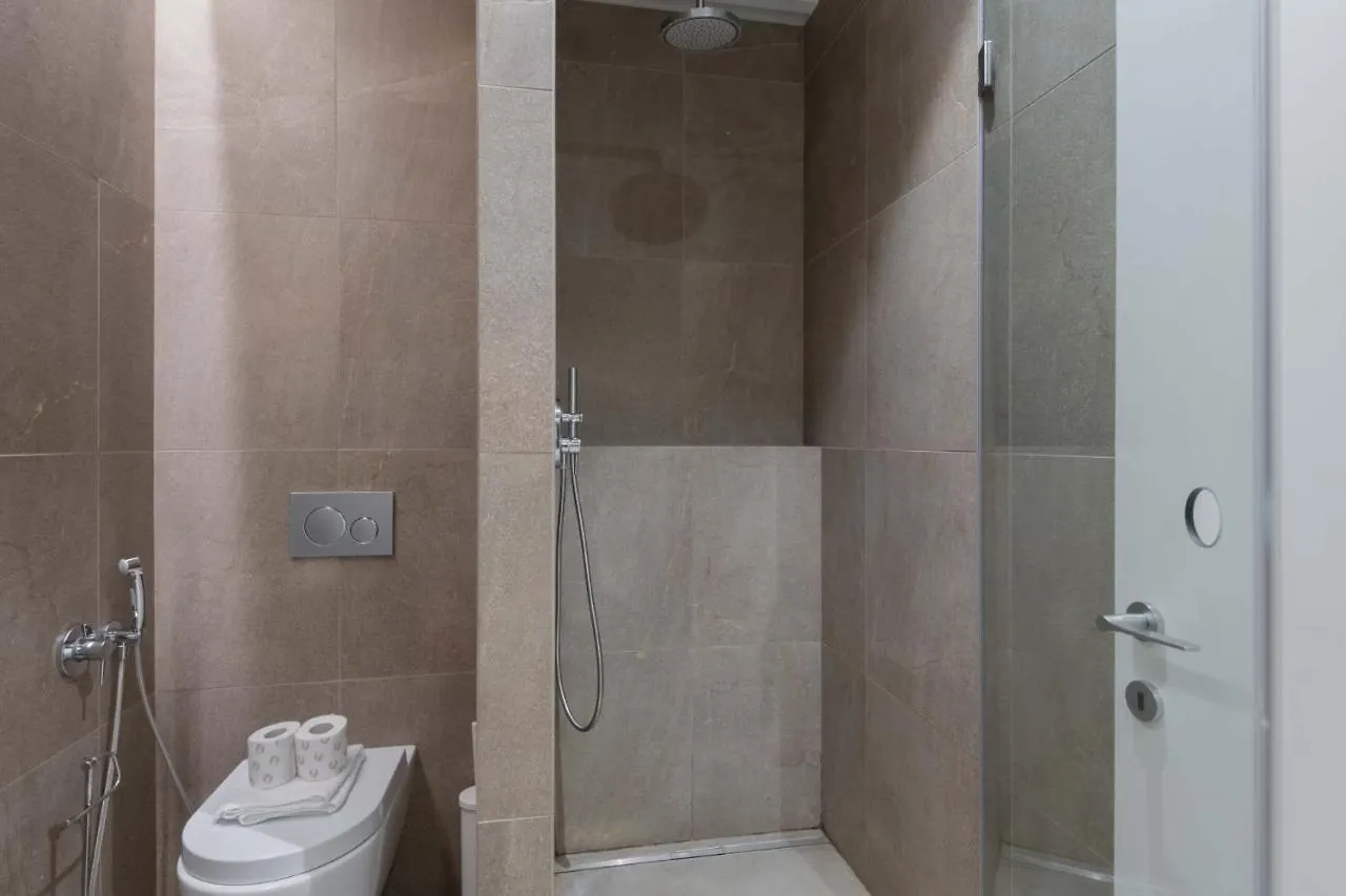 Easylife - Accogliente Bilocale A Due Passi Dal Duomo Apartment Milan 0*,  Italy